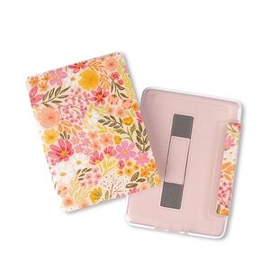 NWT Elyse Breanne Kindle Case